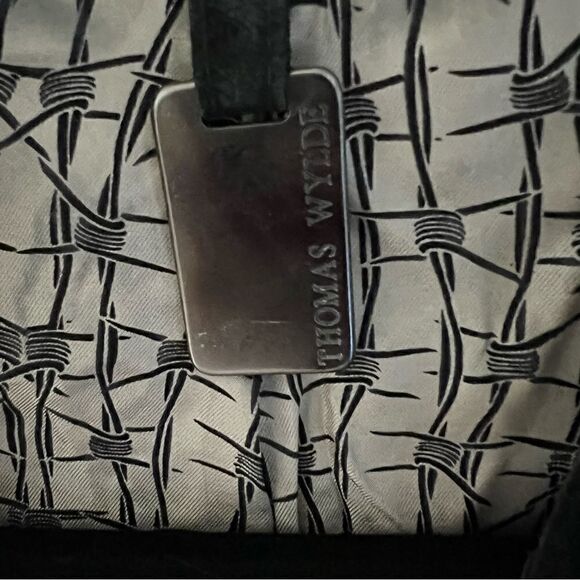 Thomas Wylde suede vest with metal skull accents, fringe authentic sz L vintage - Picture 5 of 16